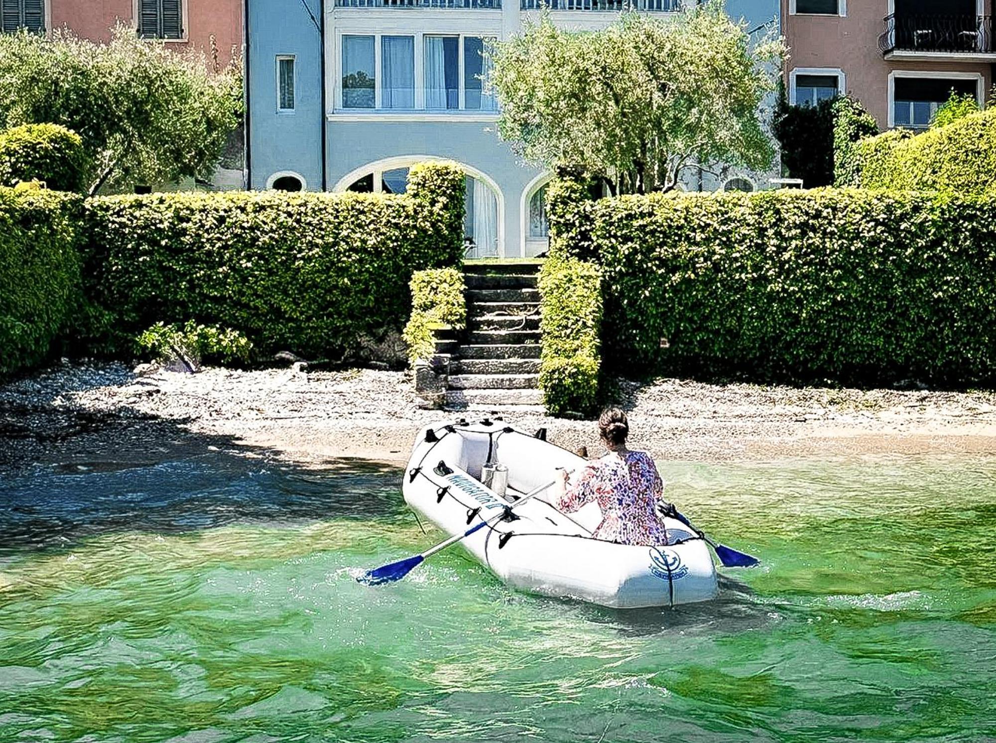 Luxury Lakeside Apartment Right On The Water Salò Екстериор снимка